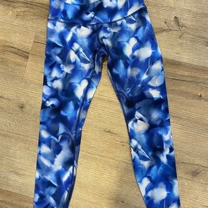 Lululemon blue Tie-dye leggings size 8